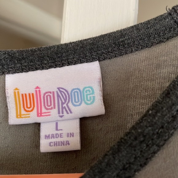 L Randy Lularoe top - Picture 2 of 3